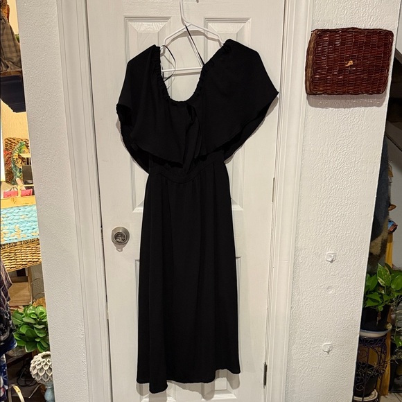 dRA Los Angeles Dresses & Skirts - Elegant Black Maxi Dress